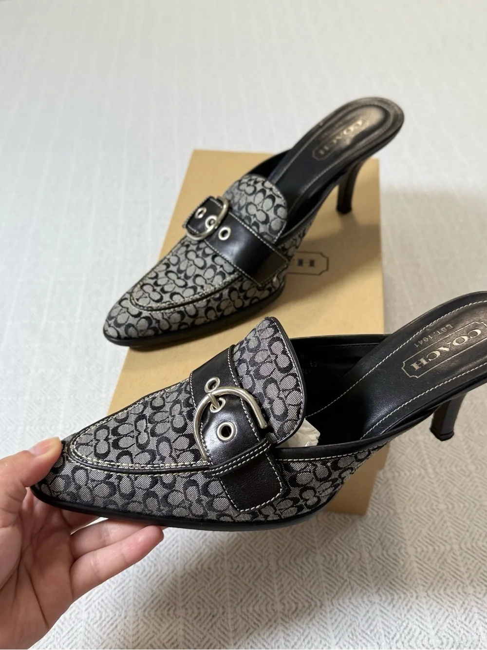 Vintage Coach Logo Canvas Mules Kitten Heels Pointy Toe Buckled with box 8 1/2